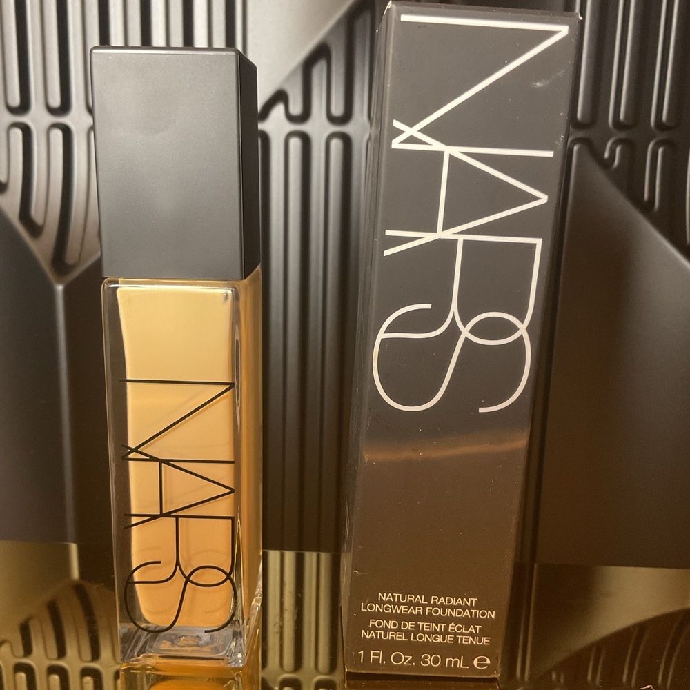 NARS Natural Radiant Longwear Foundation - Siberia BNIB Full-sized
